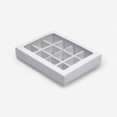 Коробка на 12 конфет с окном белая 19х15х3,6 см КУ-177; 7904579   